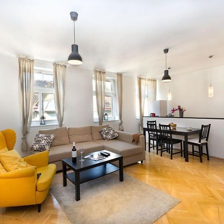 Ambiente Serviced Apartments - Tallerova Bratislava Exterior photo