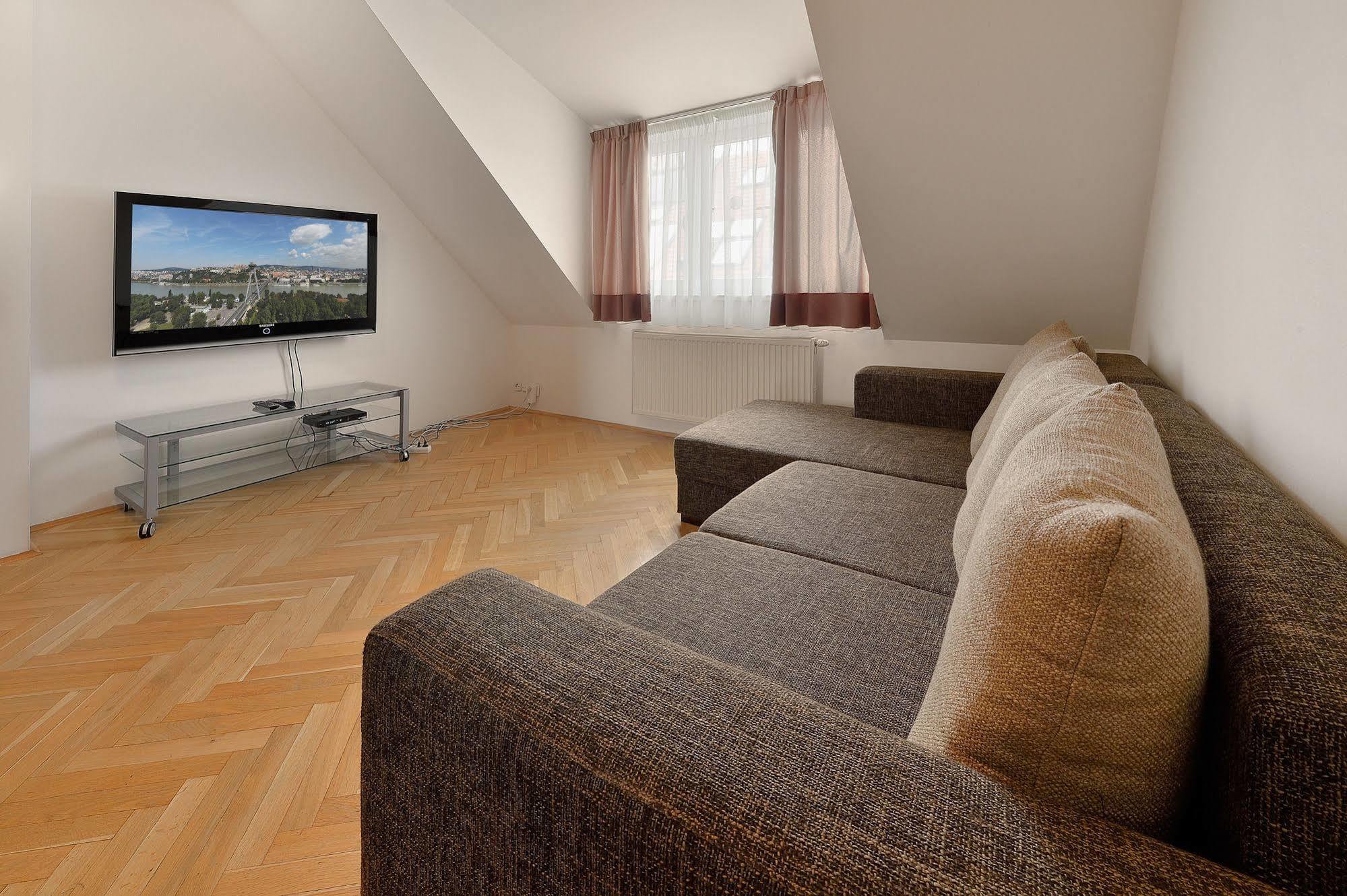 Ambiente Serviced Apartments - Tallerova Bratislava Exterior photo