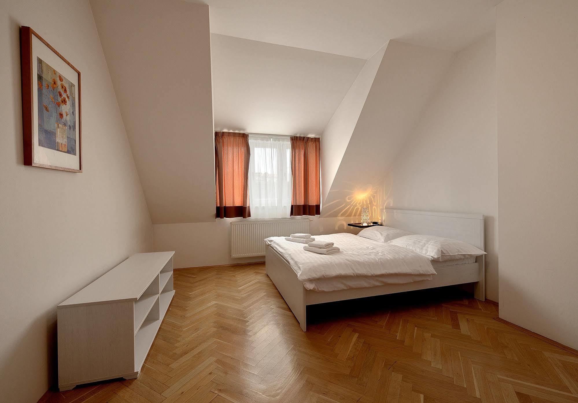 Ambiente Serviced Apartments - Tallerova Bratislava Exterior photo